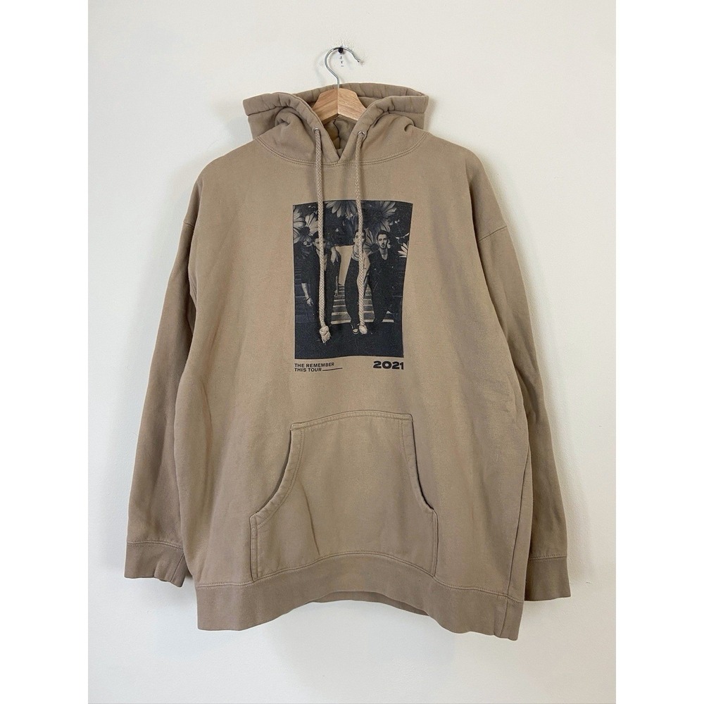 2021 Jonas Brothers Remember This Music Concert Tour Graphic Art Tan Hoodie - XL